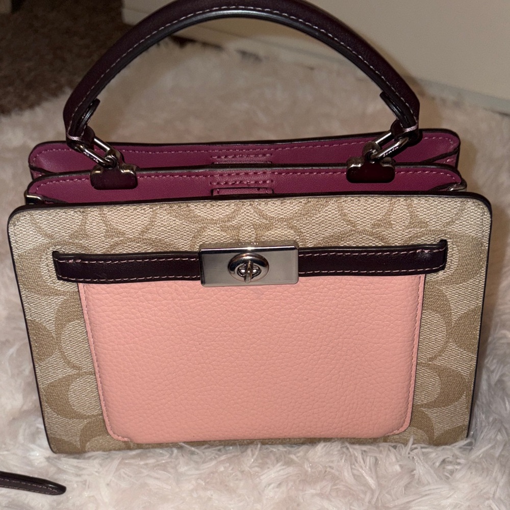 Coach Beige and Peach Shoulder Bag